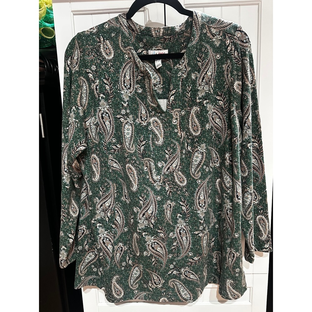 Denim & Co Green Paisley Print Split Neck Long Sleeve Tunic Top Plus 1XP